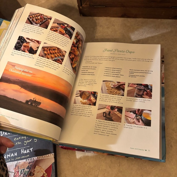 Lot of 3 Cookbooks, The Pioneer Woman and Hannah Hart, perfect condition! - Picture 7 of 11